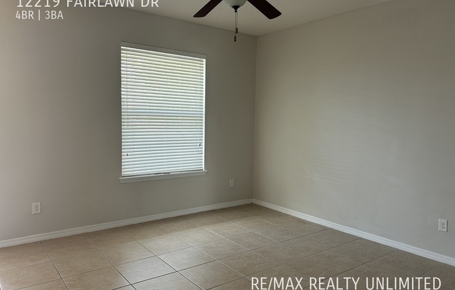 12219 FAIRLAWN DR