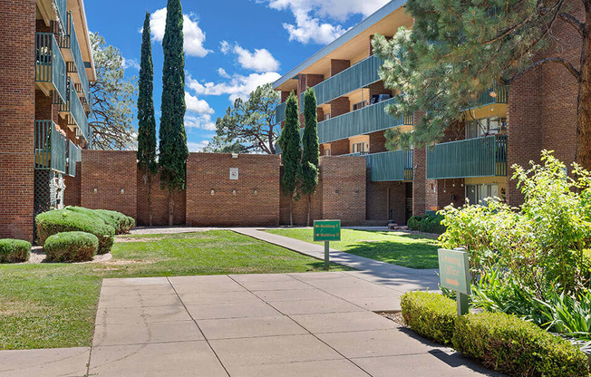 Courtyard area at apartment in Albuquerque