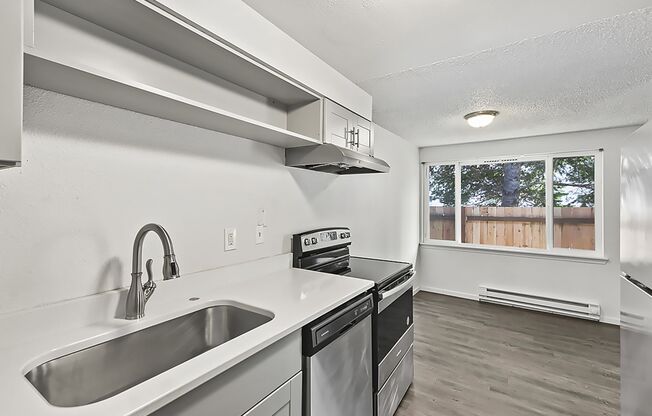 2 beds, 1 bath, 750 sqft, $1,449, Unit 2