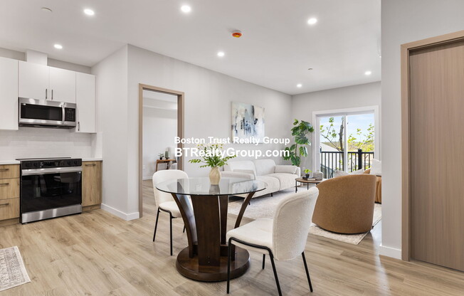 43 47 FREMONT ST