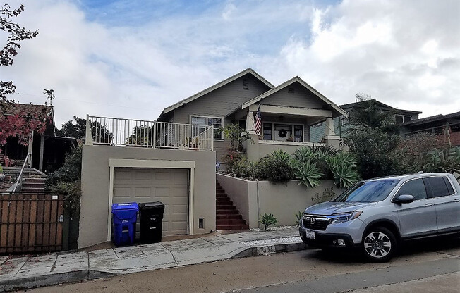 Craftsman Style Home in South Park!!