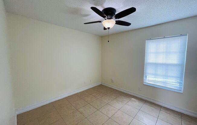 2 beds, 2 baths, $1,400