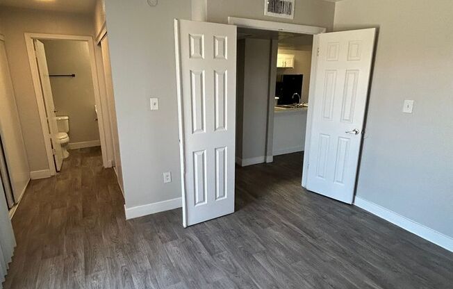 2 beds, 2 baths, 1,120 sqft, $1,250, Unit 215M