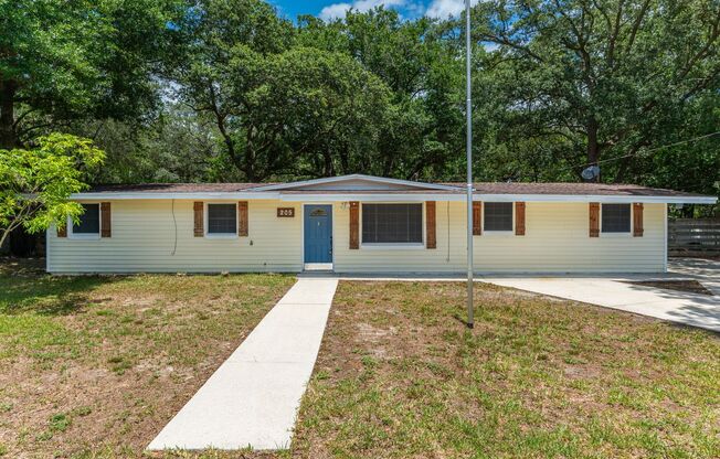 Updated home in Fort Walton Beach!