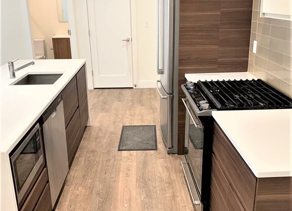 40 Fisher Ave Apt 103D