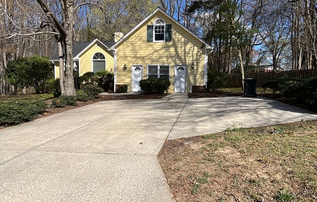 4 bed, 2 bath house w/ New Roof located in Greensboro