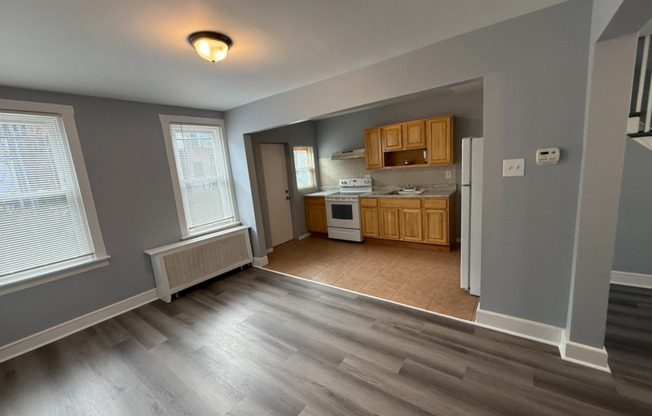 4 XX DELPHINE ST