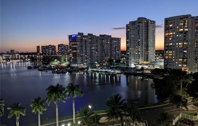 2 beds, 2 baths, $3,500, Unit # 1401 W