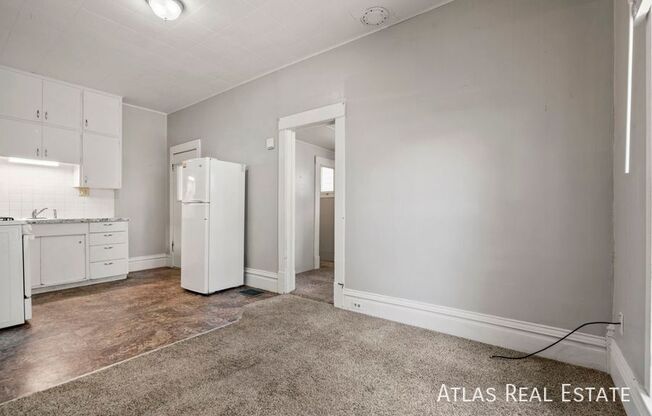 1223 N 13 ST