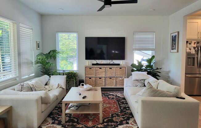 Furnished home in Lincoln Heights