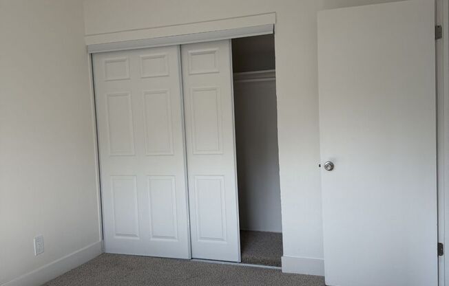 2 beds, 1 bath, 825 sqft, $1,550, Unit 5325-56