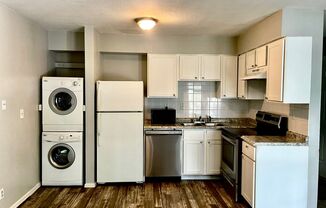 1 bed, 1 bath, $650, Unit H304