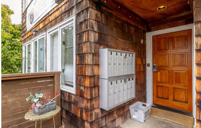 1 bed, 1 bath, 200 sqft, $1,195, Unit 3B