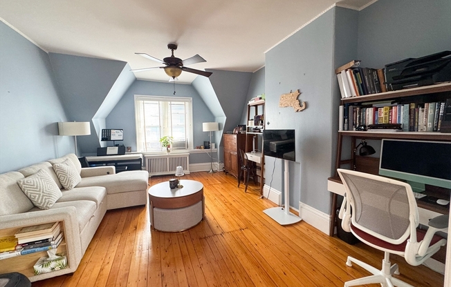 137 WALNUT ST