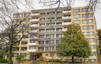 Great 1BR in Cathedral Heights! Fully furnished!