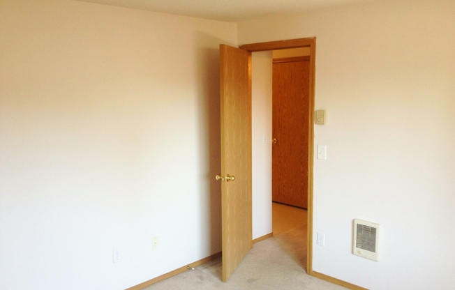 2 beds, 1 bath, $1,495