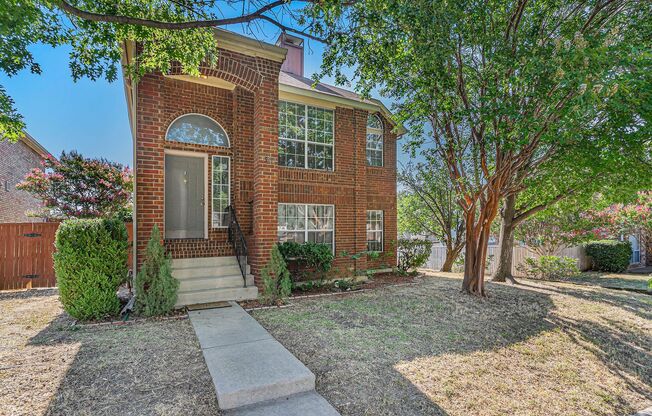 Charming 2-Story in Coppell