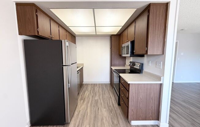 Shadow Creek Apartments