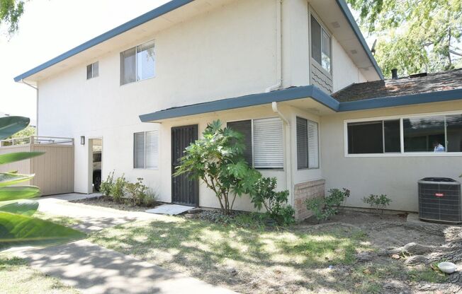 Beautiful 2 Bedroom 1 Bath Condo just steps from Downtown Campbell!