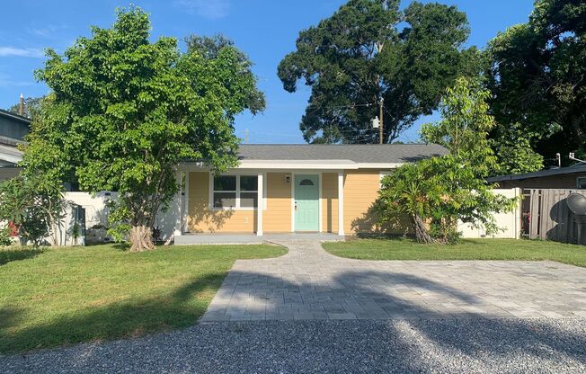 Charming Home In Gulfports Marina District