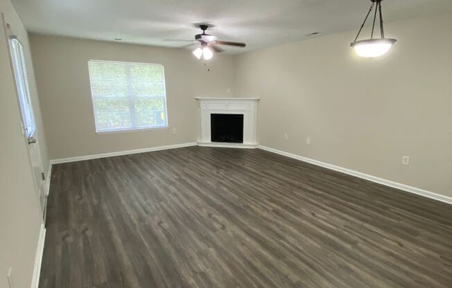 2 beds, 2 baths, 1,131 sqft, $1,425, Unit 2780-1