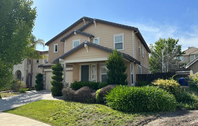 WONDERFUL BRENTWOOD FAMILY HOME! IDEAL CUL DE SAC LOCATION!