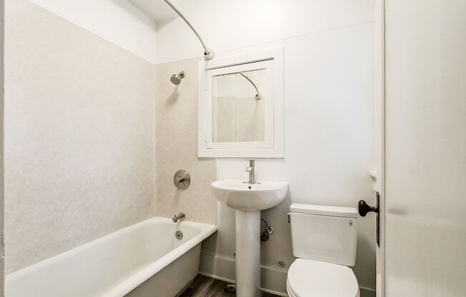 Studio, 1 bath, 335 sqft, $1,695, Unit Unit 301