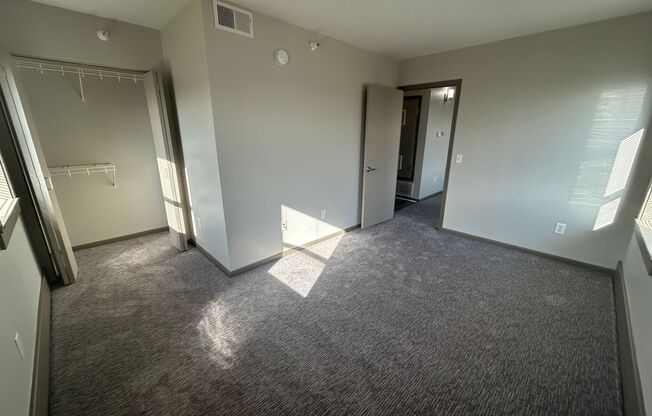 2 beds, 2 baths, 890 sqft, $1,195, Unit 2019-102