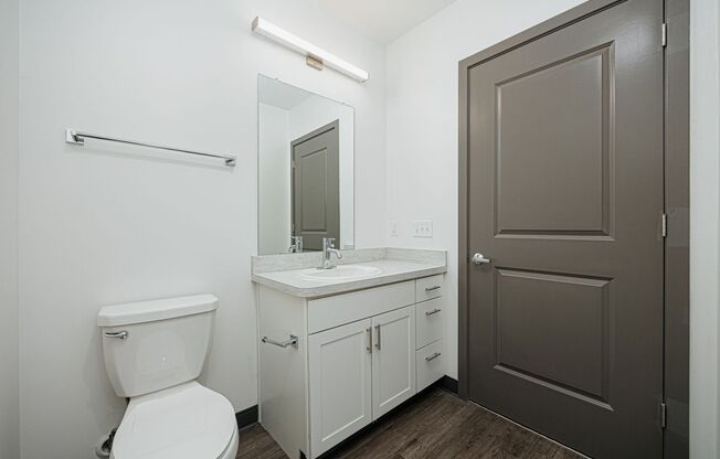 1 bed, 1 bath, 403 sqft, $1,125, Unit 824