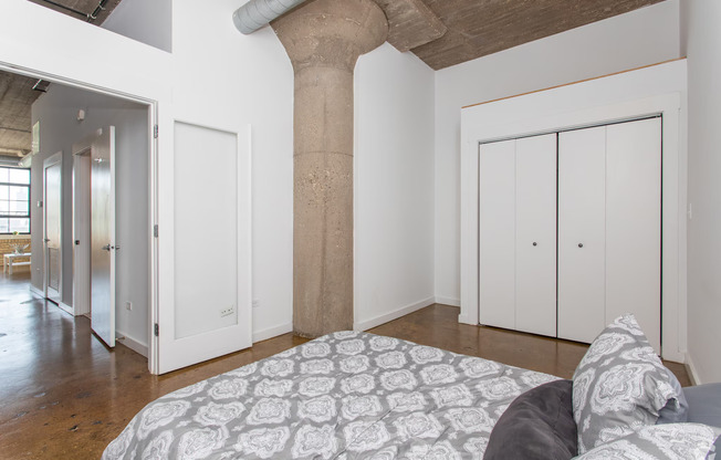 2625 W WASHINGTON BLVD