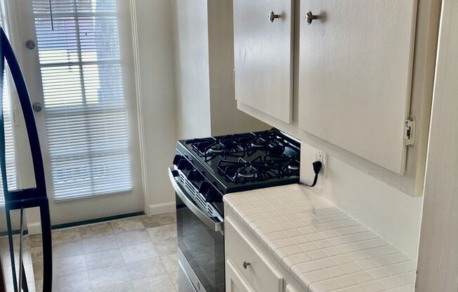 1 Bedroom 1 Bath Hillcrest/ Bankers Hill