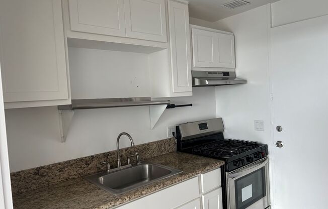 Studio, 1 bath, 400 sqft, $1,745, Unit 2