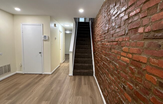 115 N CURLEY ST