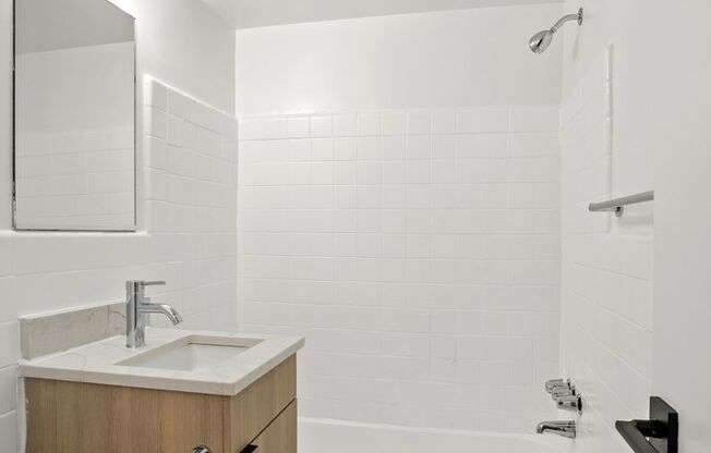 4 beds, 2 baths, 1,002 sqft, $4,950, Unit 117