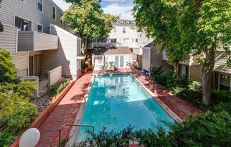 Two Story 2 Bed 1 Bath Condo In Central Boulder w/Brand New Kitchen.