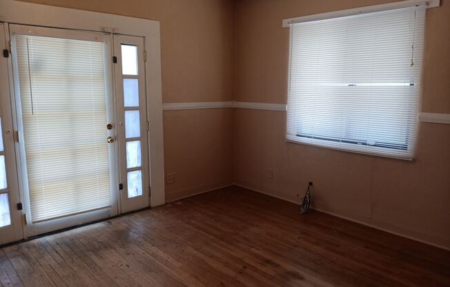 2 beds, 1 bath, $1,725