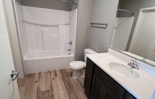 1 bed, 1 bath, 647 sqft, $1,210, Unit HW-310