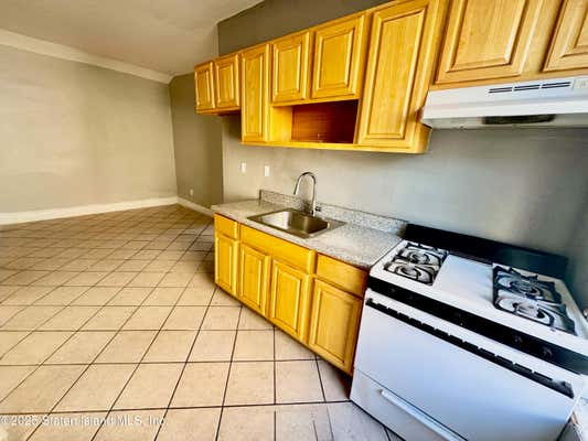 1610 DAHILL RD