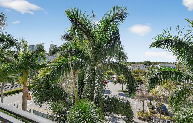 1 bed, 1 bath, 755 sqft, $2,550, Unit #426