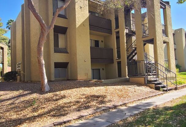 2 beds, 2 baths, $1,295, Unit # 167