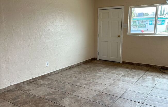 Great 1 Bed 1 Bath located near NMSU