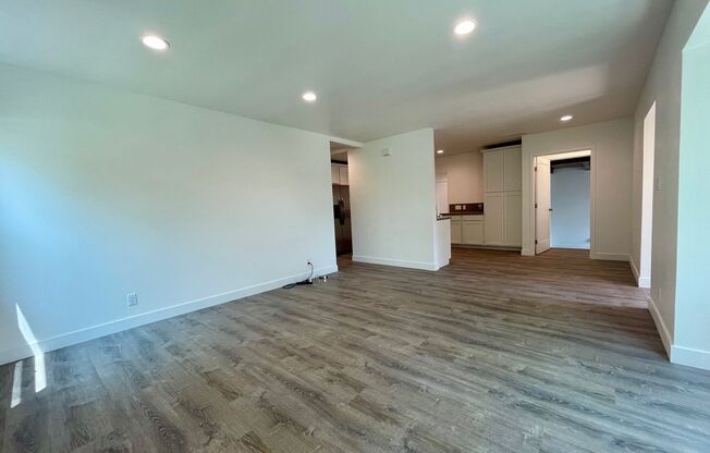 Fully Remodeled 4 Bedroom 2.5 Bathroom in La Mesa!