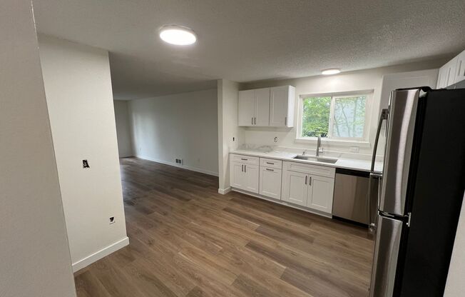 1 bed, 1 bath, 690 sqft, $1,750, Unit 207