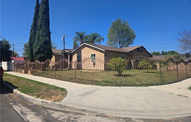 11301 COLLETT AVE