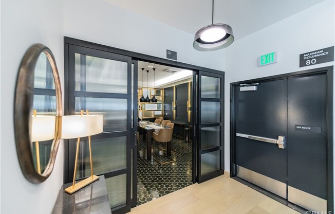 1 bed, 1 bath, 711 sqft, $2,800, Unit 1414