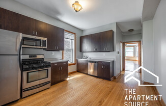 3110 W FULLERTON