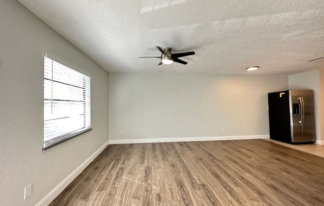 Lakeside Cove Apartments