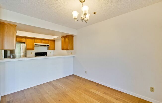 1 bed, 1 bath, $3,250, Unit #221