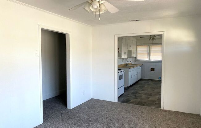 3 beds, 1 bath, $1,000