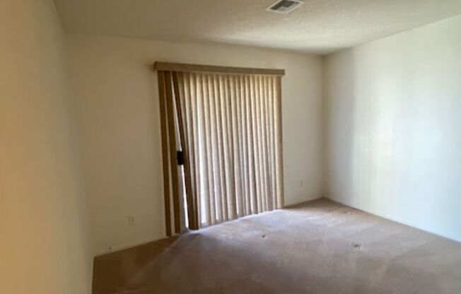 2 beds, 2 baths, $995